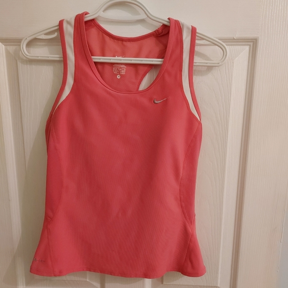Nike Dri Fit tank - Picture 1 of 3